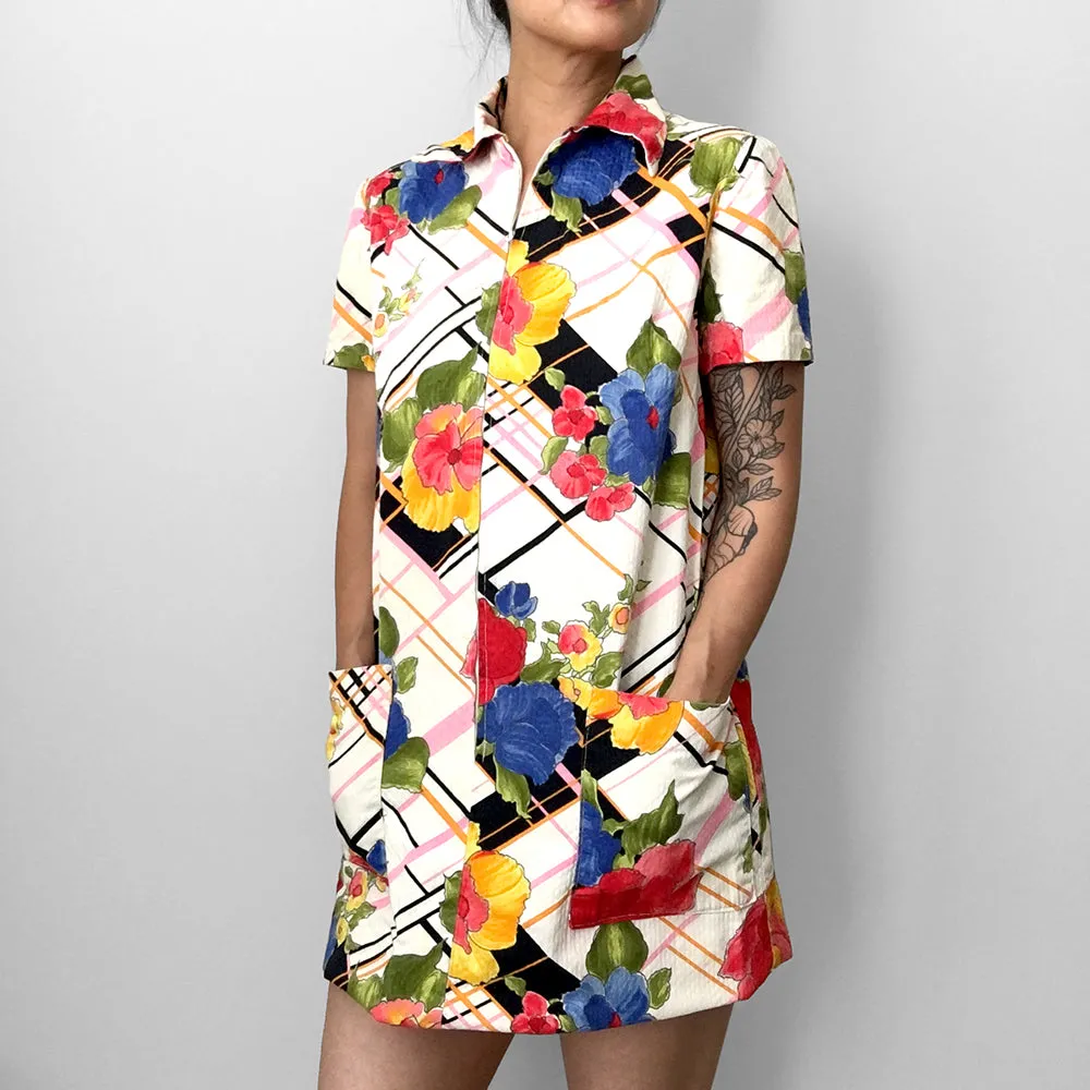 1970s Floral Patterned Zip Front Short-Sleeve Dress