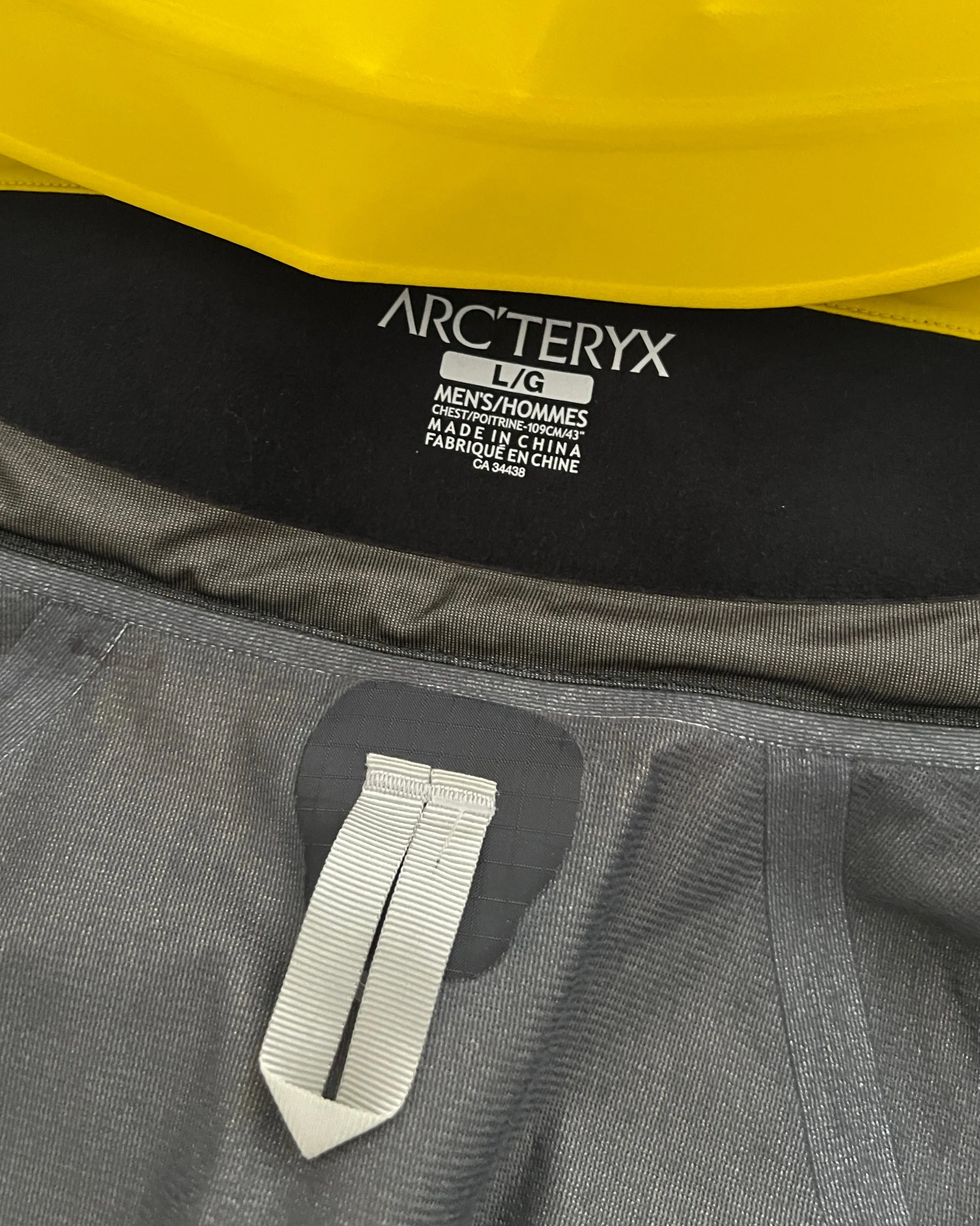 Arcteryx Cassiar GoreTex Recco Shell Ski Jacket - Size L