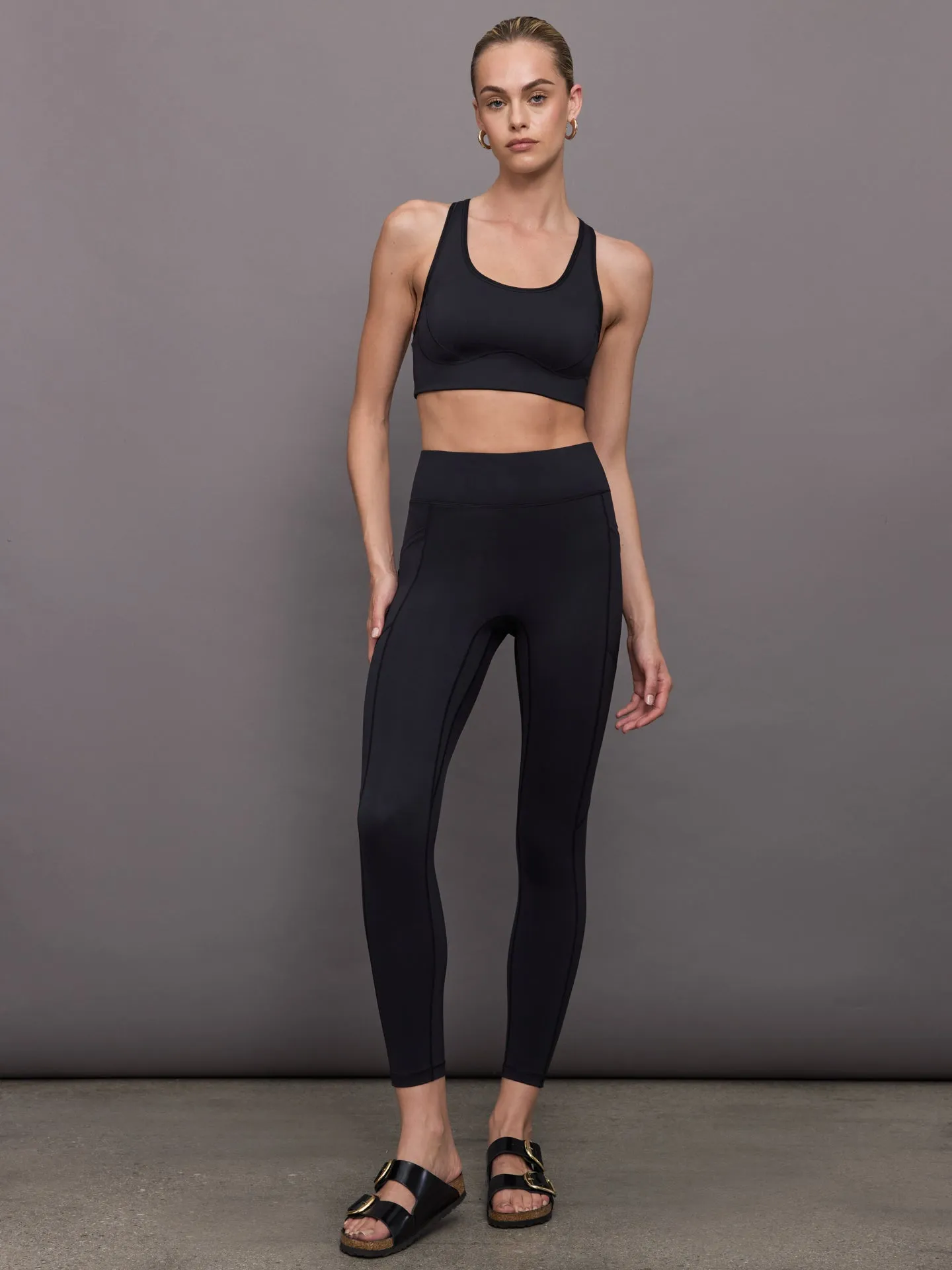 Center Stage Pocket Legging - Black