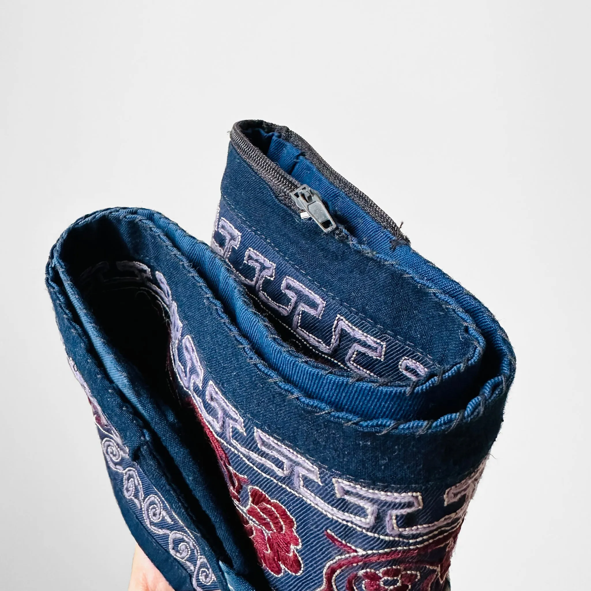 Embroidered Textile Zipper Hip Hugging Pouch Tie Belt - Sz. 34.5