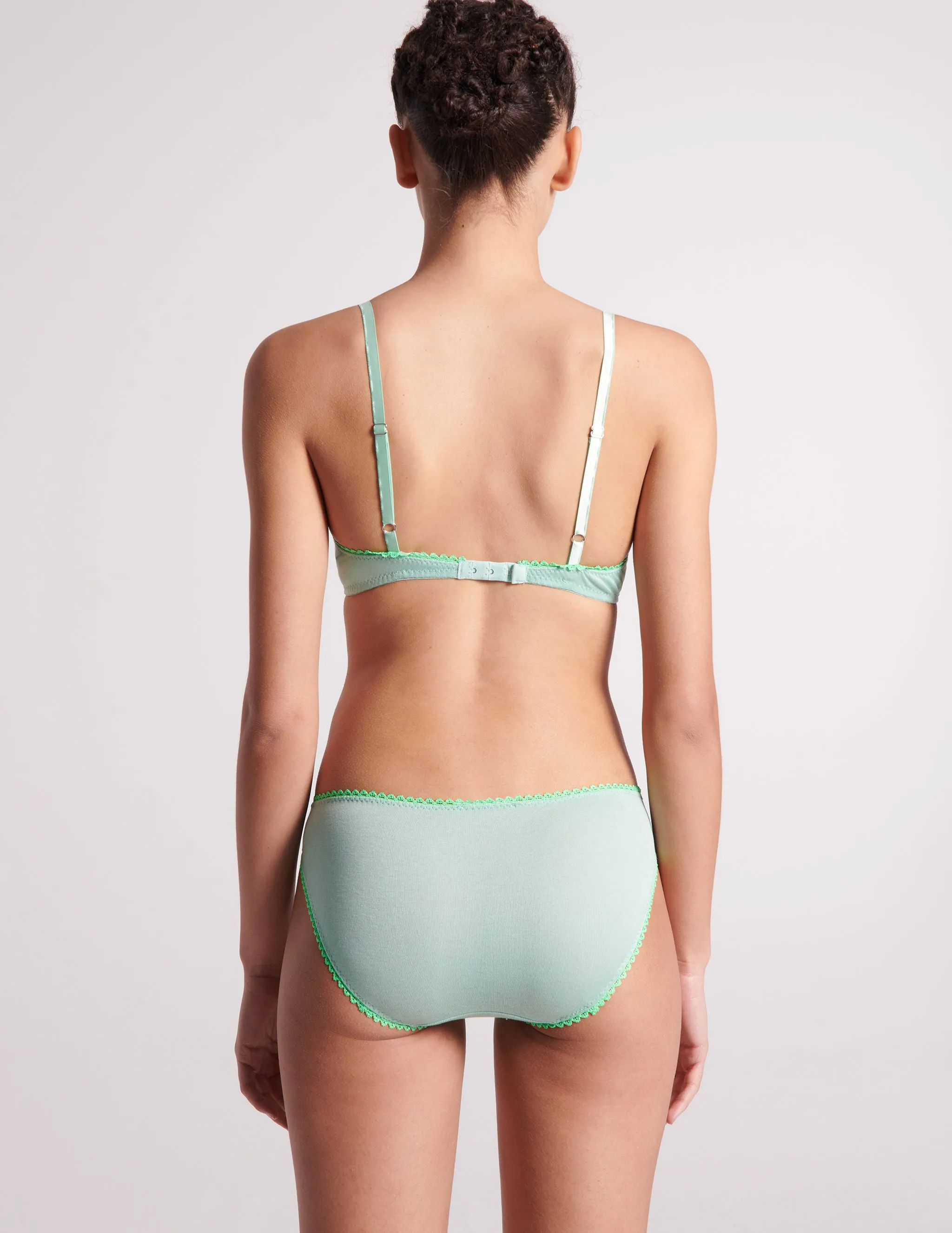 Isabella Panty Rio