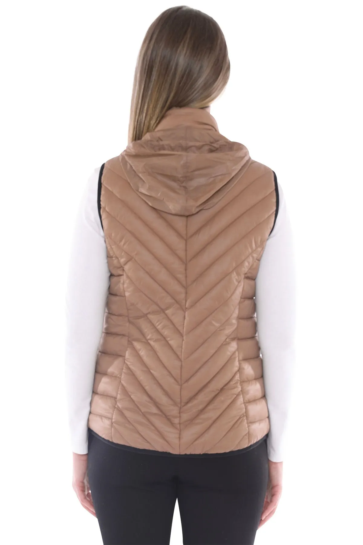 Jump Contrast Trim Vest 586J4059 - Sand/Black
