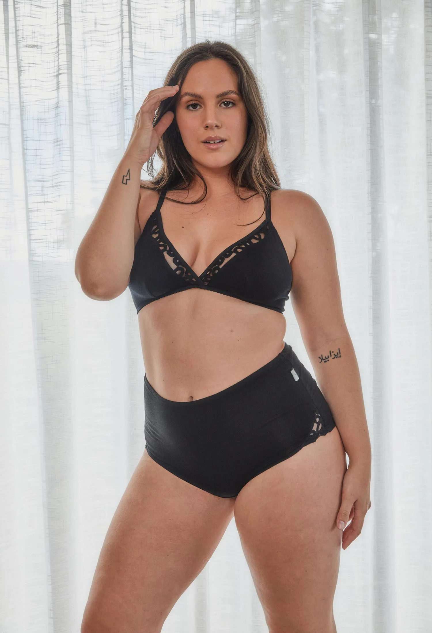 KITTY organic bralette with lace in black