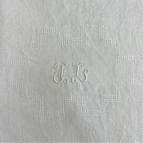 Set of 6 lovely vintage French linen serviette with embroidered Initial - 2 sets available