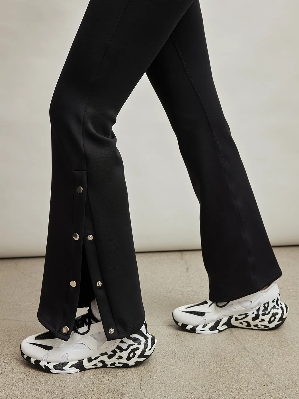 Snapped Legging - Black