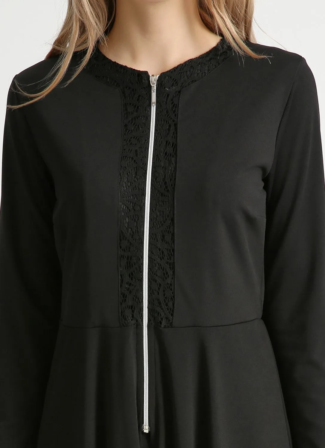 SNS Sense Black Front Zippered Dress with Lace Trimmed Collar - Buzău