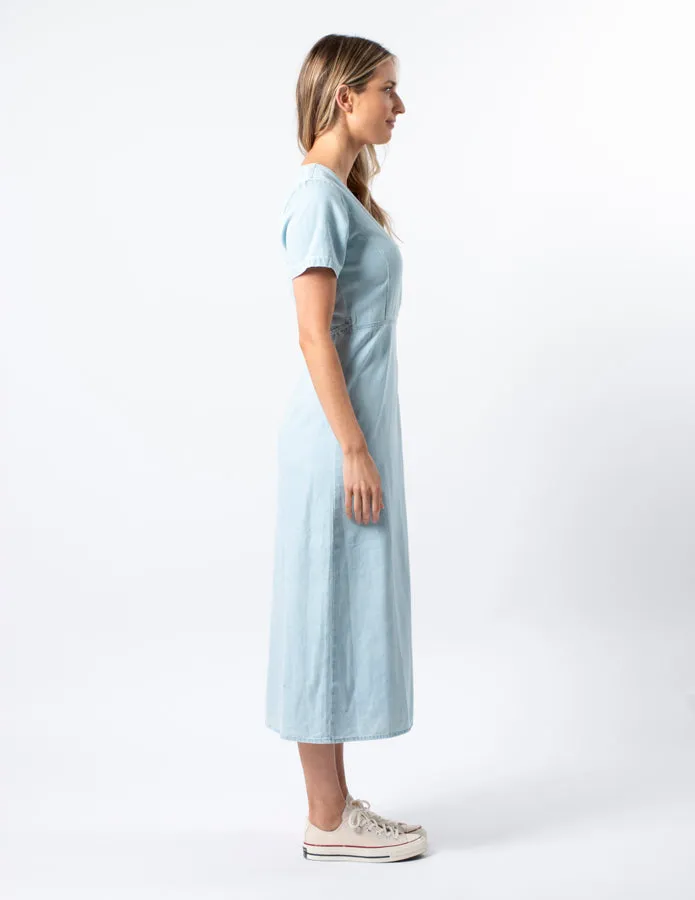 STELLA ESSENTIALS Como Dress - Light Blue Wash