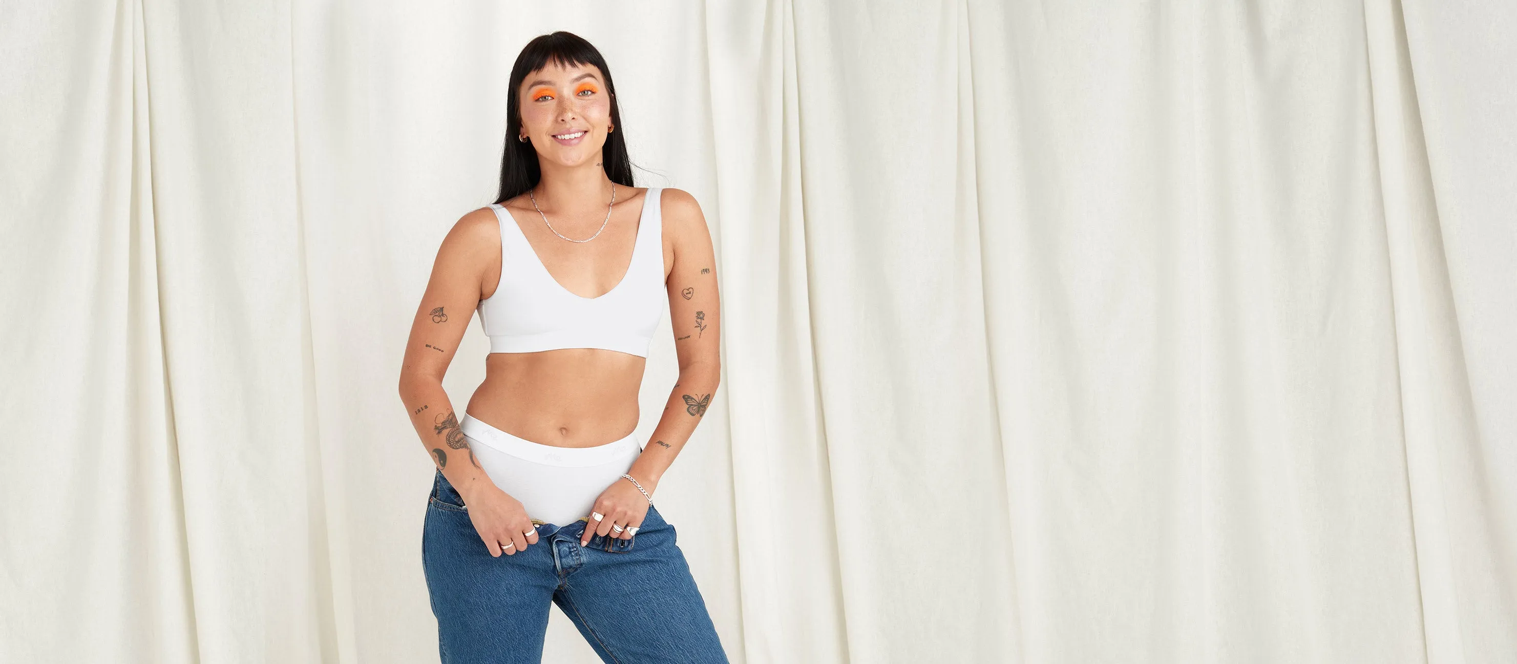 Stretch Cotton V-Neck Bralette | White